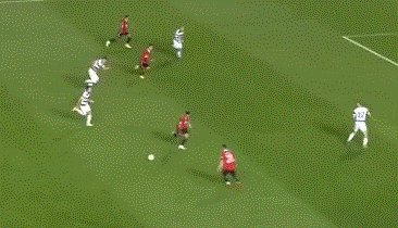 1665091457982040862.gif 动画 (4116).gif